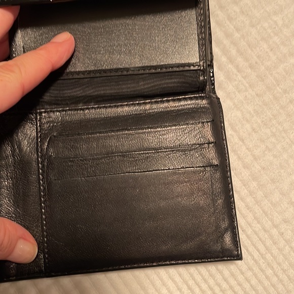 Authentic Chanel patten leather wallet - Picture 13 of 16